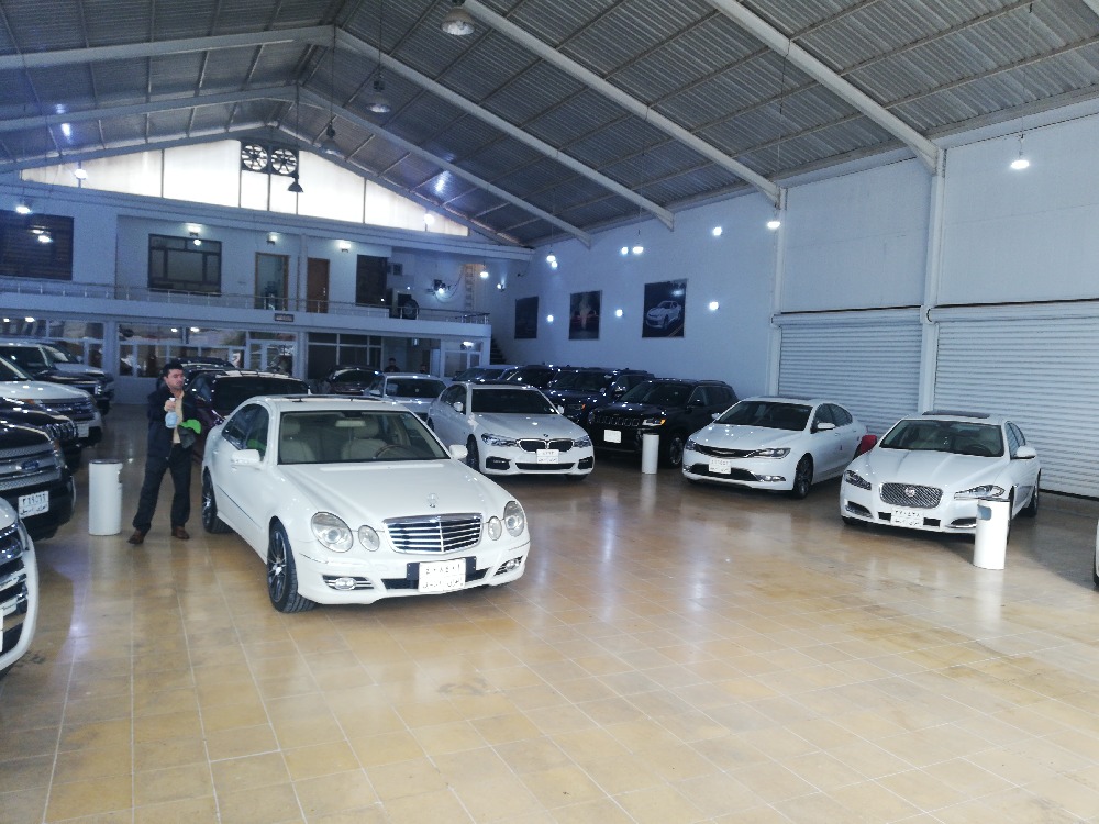 showroom-picture